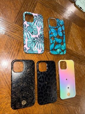 🦋 iPhone 12/pro loopy cases